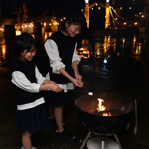 【ずっと会いたかった大切な家族に会いに福岡へ】焚火ラウンジで一緒に想い出作り〜スモア体験＆手持ち花火