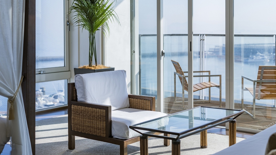 XmasSALE☆LuxuryStay☆ハーバービューの天蓋付デラックスツイン限定☆素泊☆駐車場無料