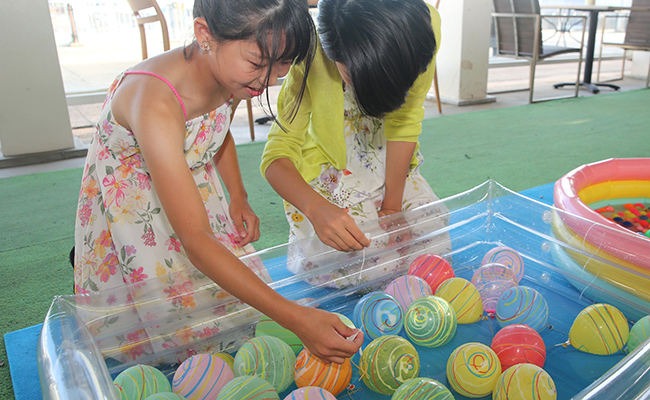 【全力遊びの最強コラボ】焚火ラウンジで夏祭り（手持花火付）×日本最大級屋内施設「ノボルト」チケット付