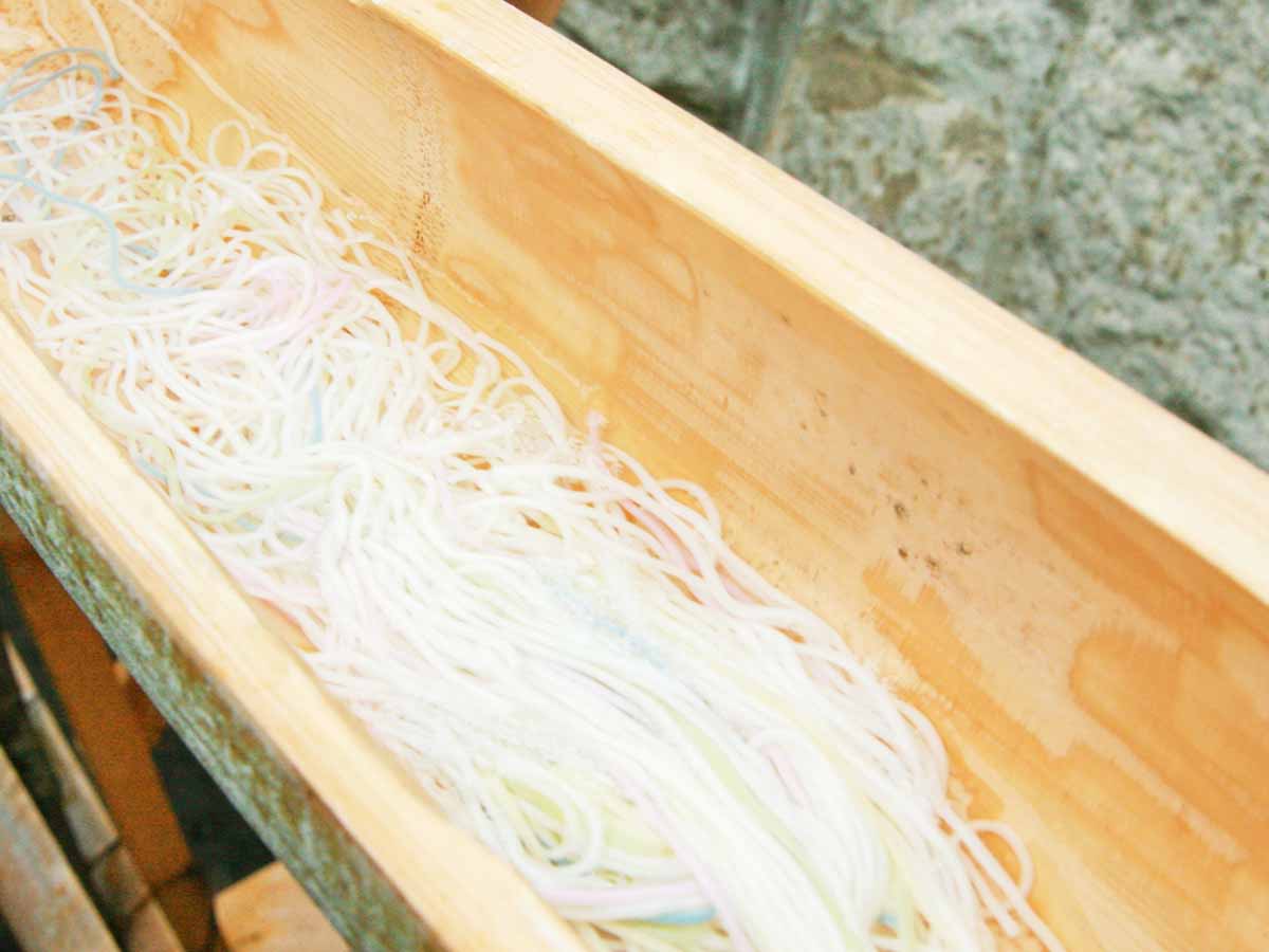 流しそうめん