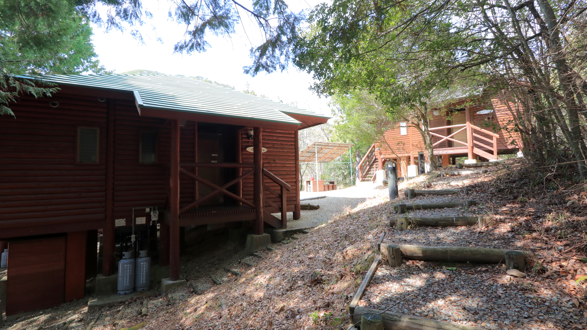 【中腹・コテージ】 