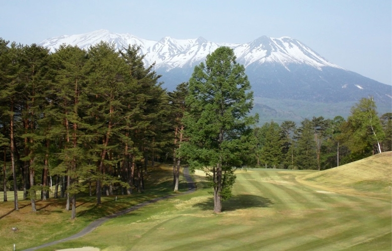 御嶽山を望む♪木曽カントリークラブ