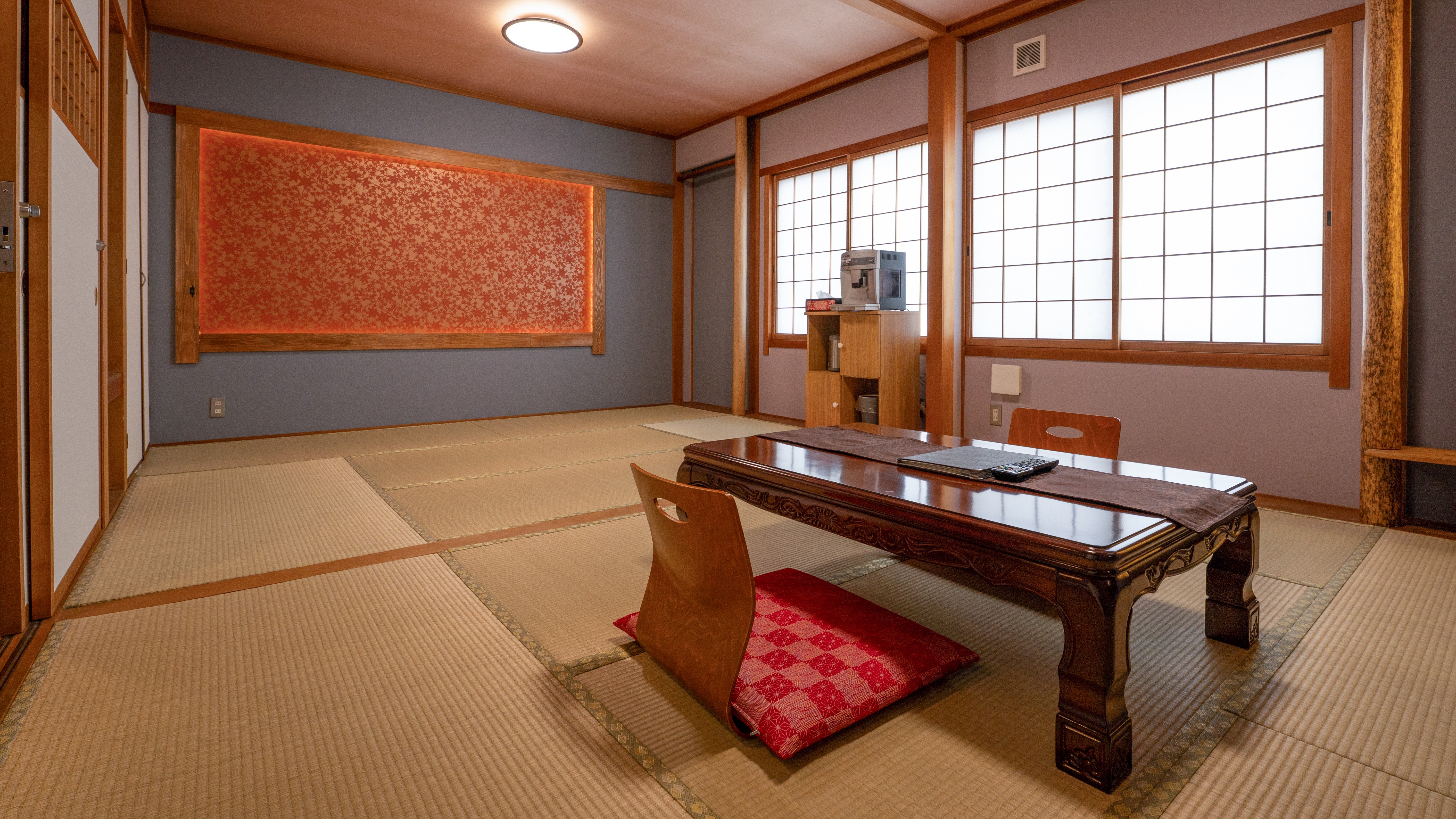 *【禁煙】＜3F 和室12畳＞客室内にトイレはないですが、3Fに宴会・宿泊共用のトイレがございます。