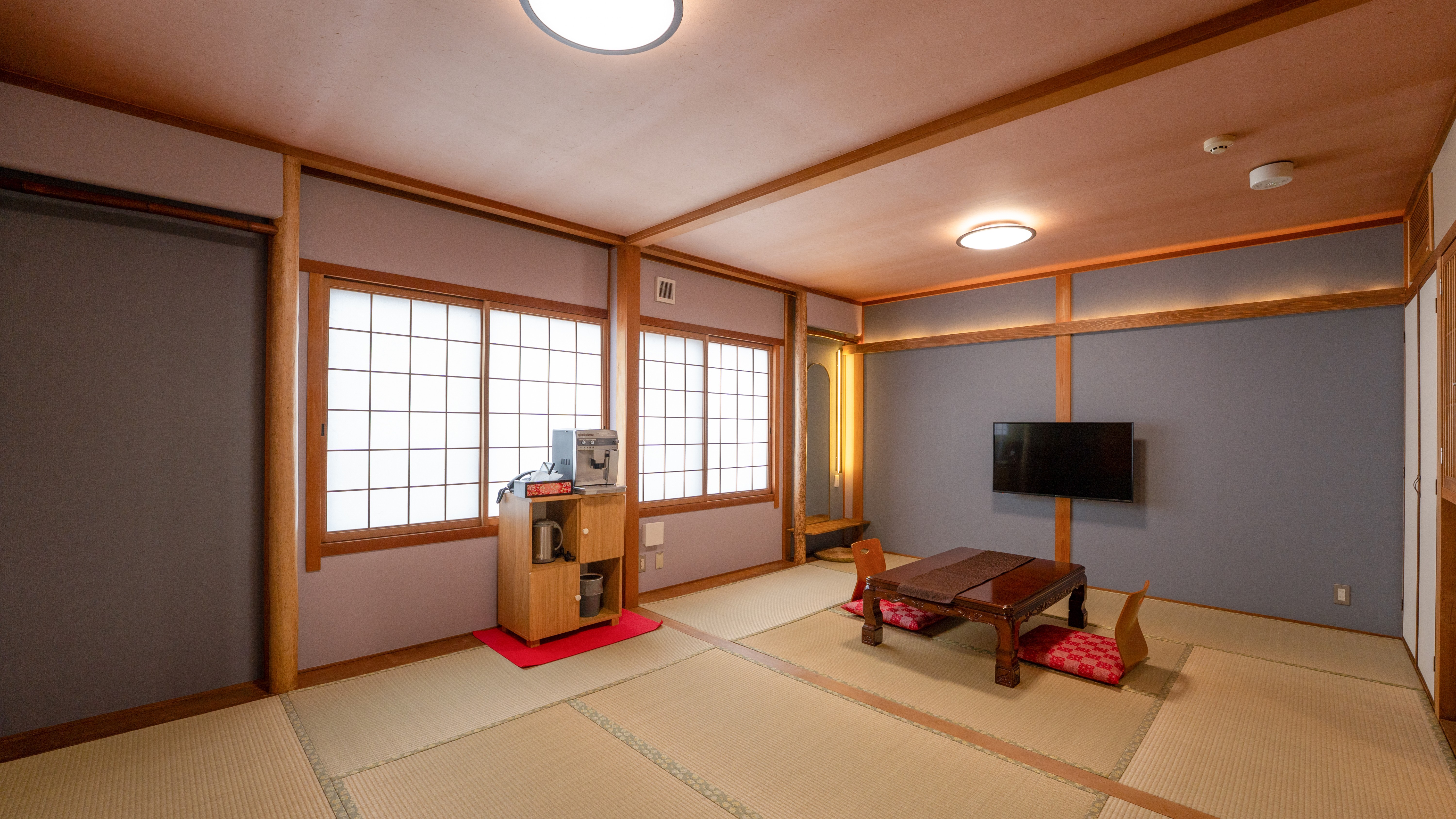 *【禁煙】＜3F 和室12畳＞お部屋の窓からは景観が望めません。