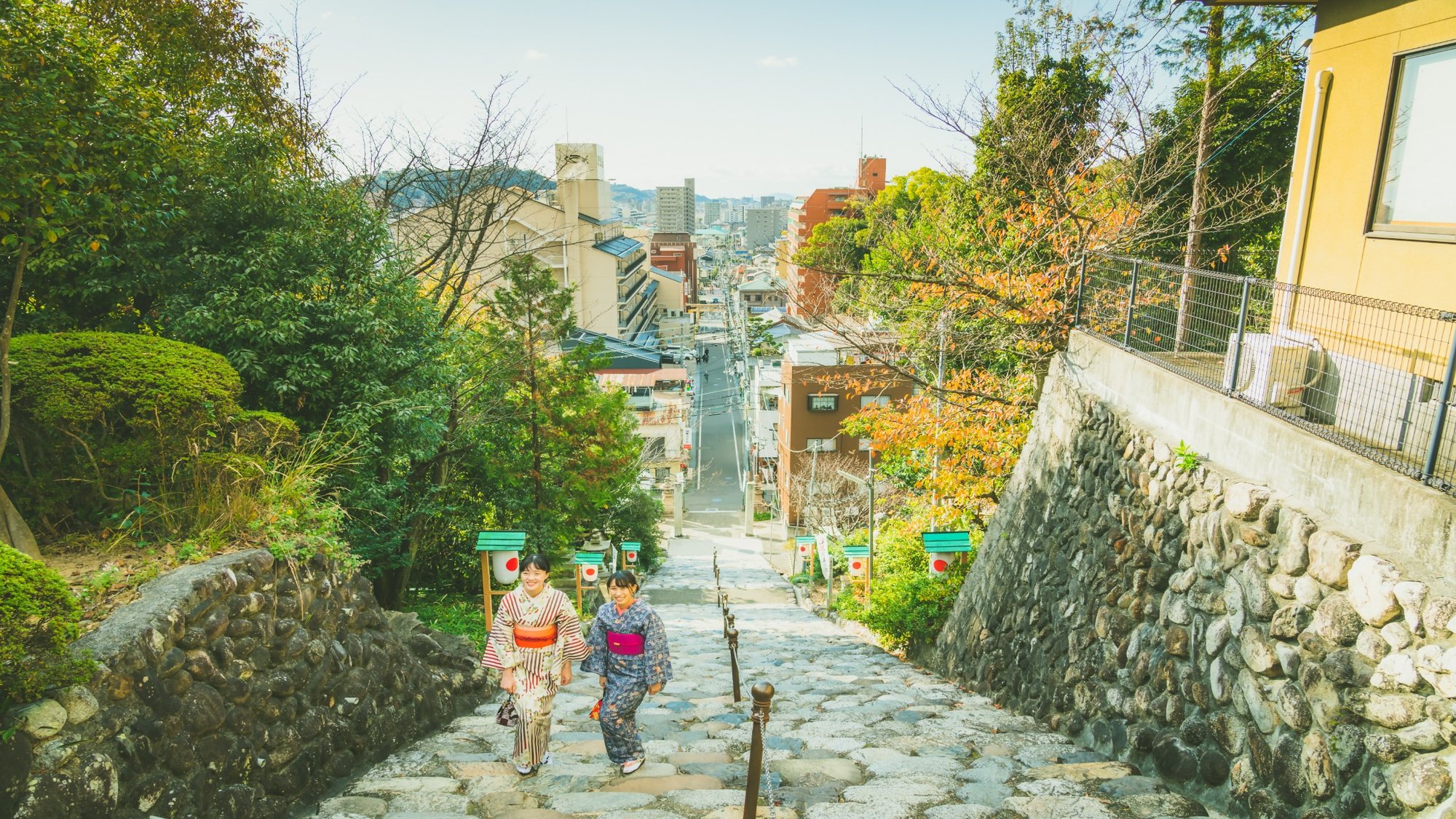 【伊佐爾波神社】