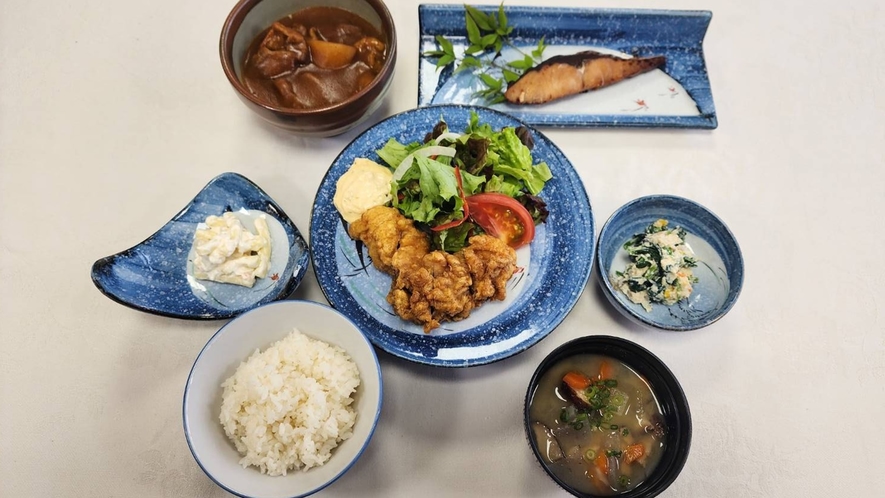 【ビジネス夕食一例】日替わり定食をご用意。ビジネス向けプランでご宿泊の方対象。