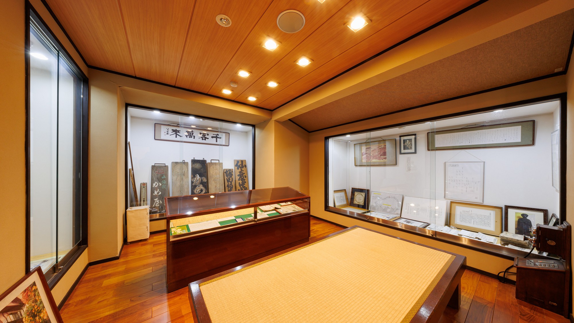 ■本館　展示室