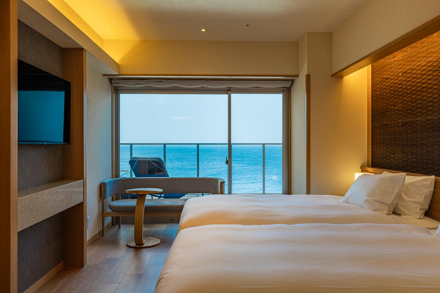 海側和洋室「瑠璃-402」（禁煙）【R7年7月】