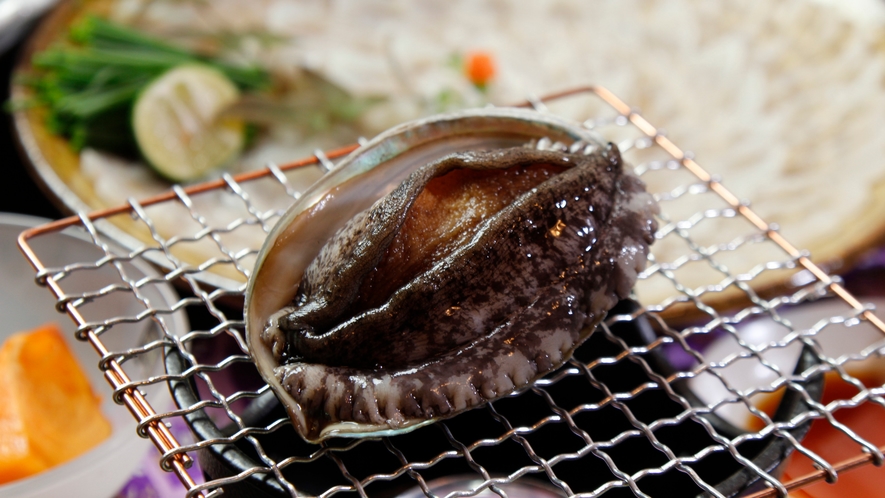 お食事一例◆鮑の踊り焼き