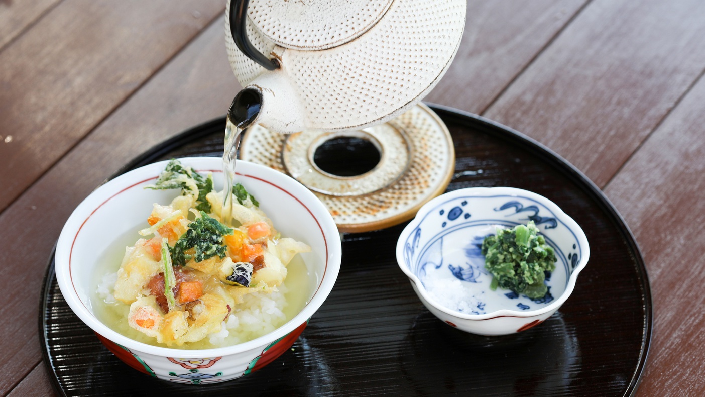 【楽天スーパーSALE】彦根城を眺める城見の湯＆滋賀食材のビュッフェ朝食付【シングルルーム】