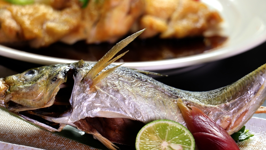 【1泊2食付・阿波尾鶏、地魚彩り会席】鳴門海峡の魚介類中心の会席料理♪新鮮なものをご提供いたします！