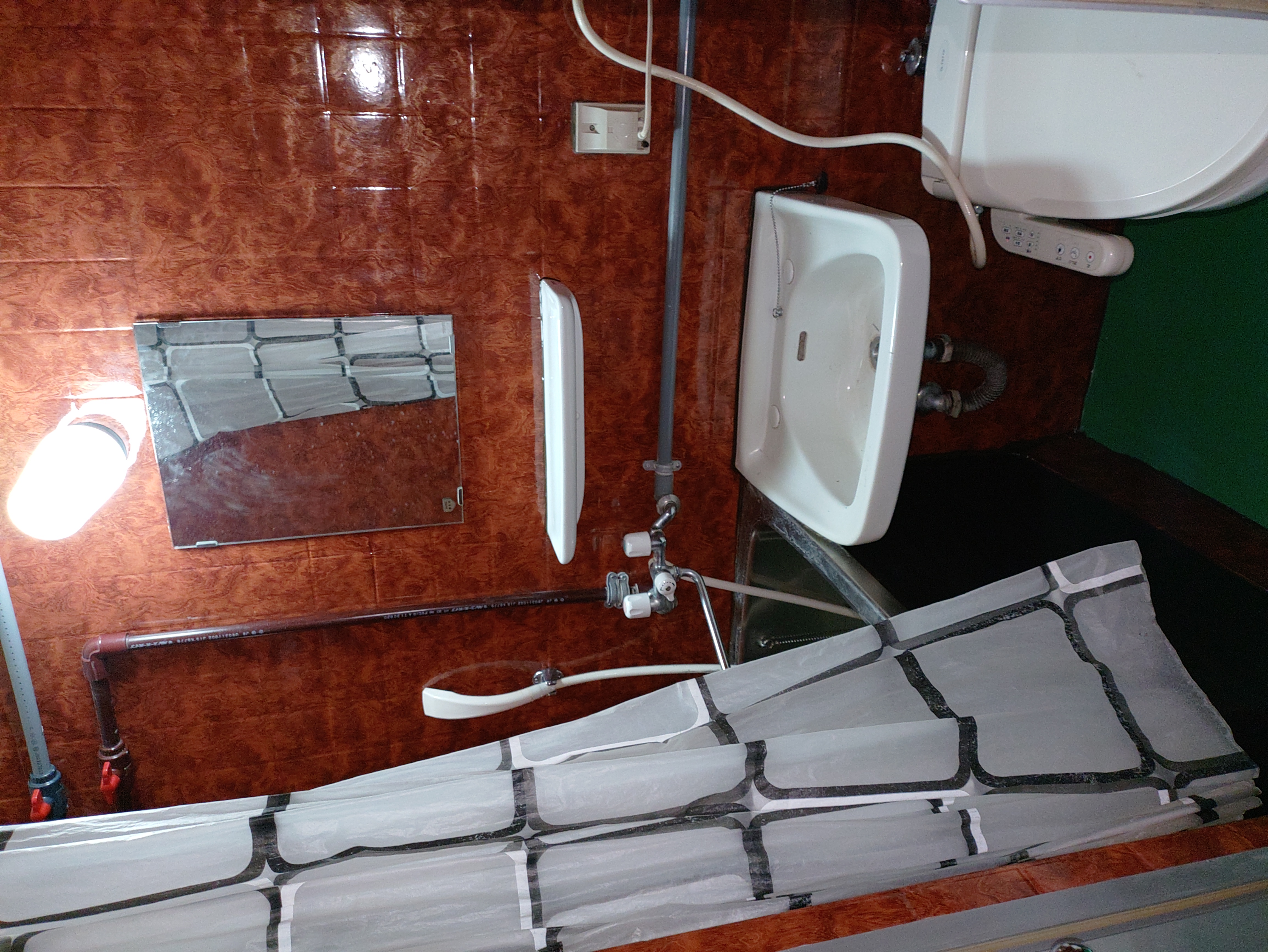 喫煙シングルルーム　浴室