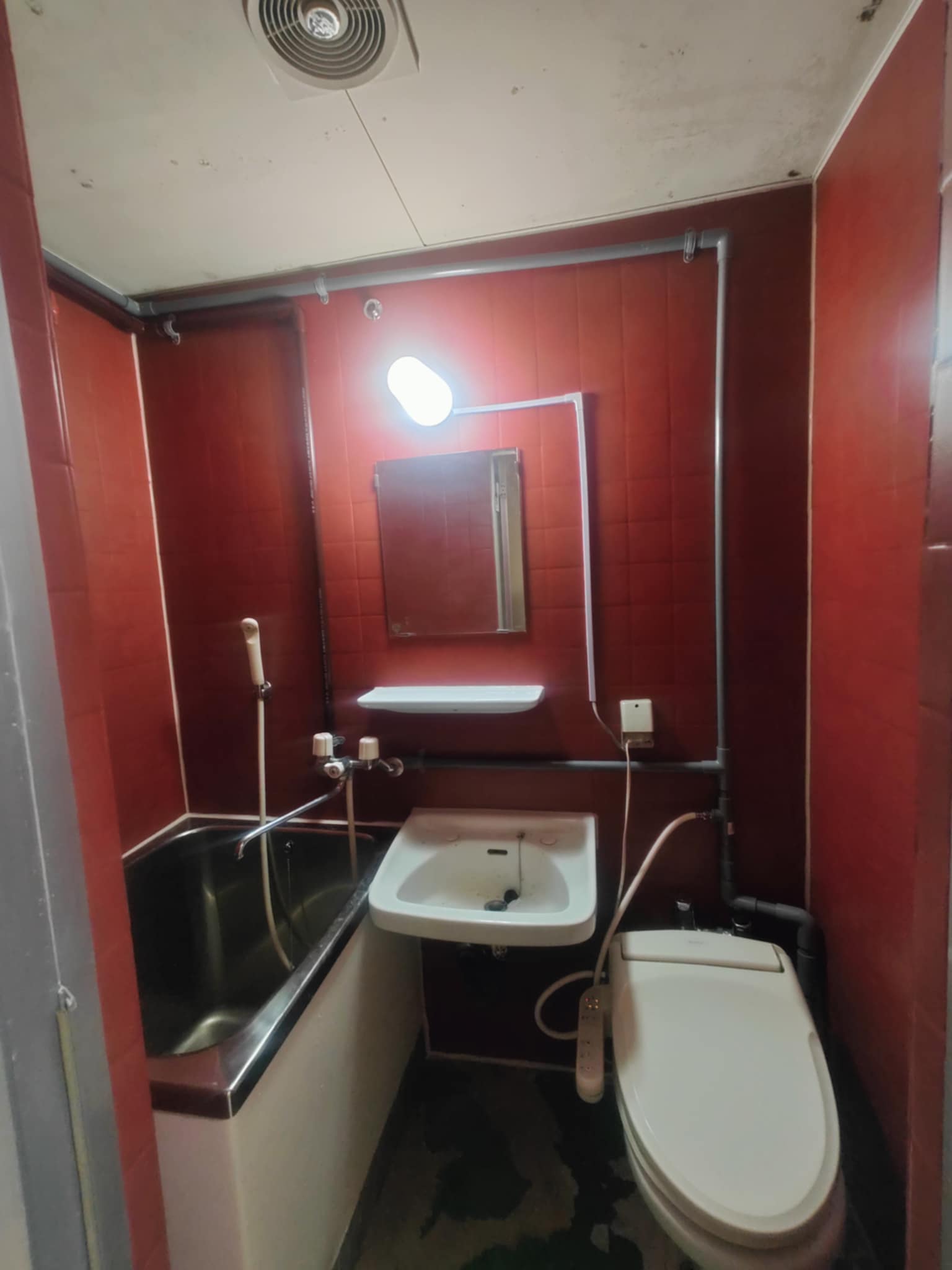 喫煙シングルルーム　浴室