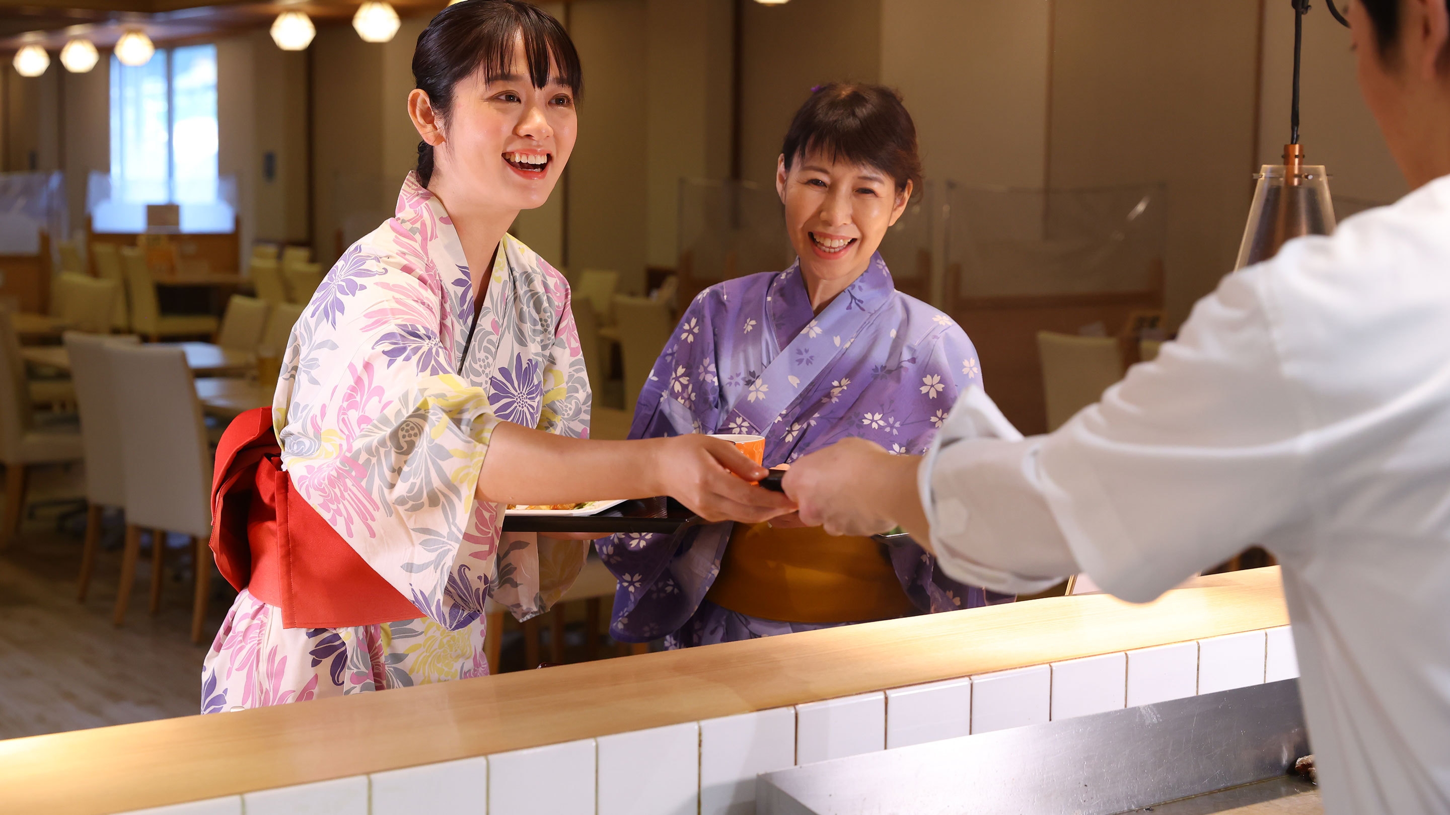 【楽天月末セール】夕映えの湯 1泊2食付 基本バイキングプラン