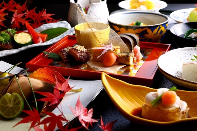 【食でめぐる奈良】本館(風呂付）指定《朝夕部屋食》自慢の「グレードUP会席」(本館基本会席）プラン