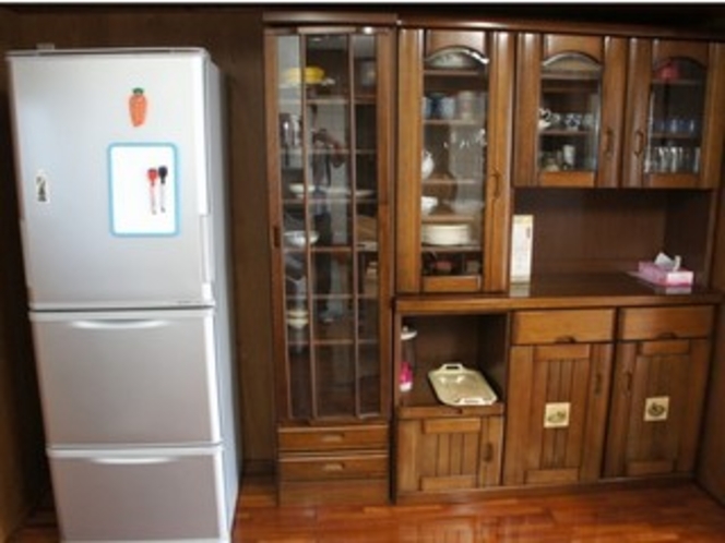 冷蔵庫＆食器棚