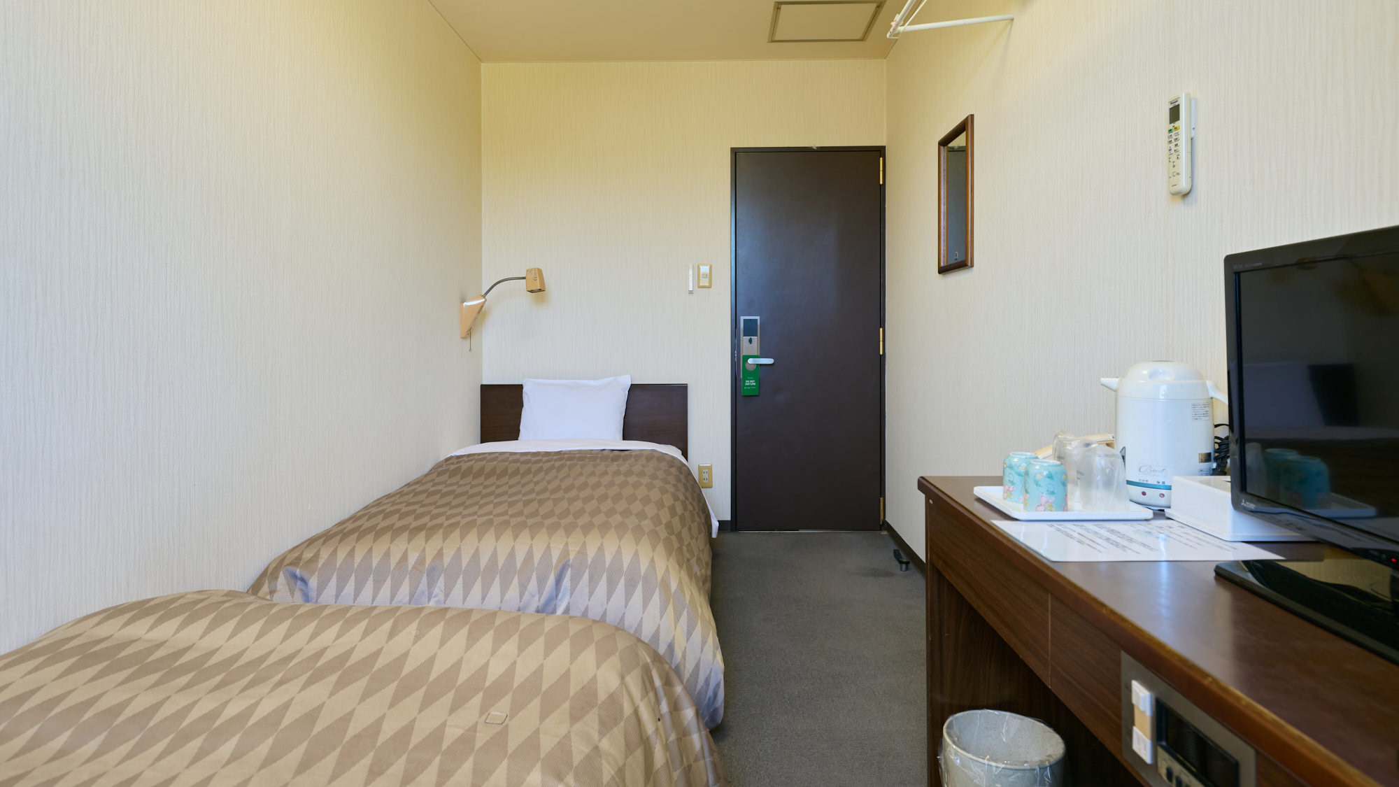 バストイレ共同ツイン