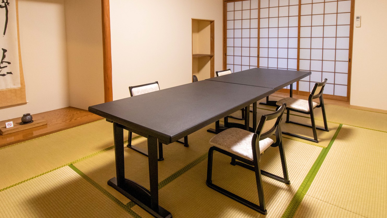 【朝＆夕食は個室食確約】ワンドリンク付き♪夕食は上州牛＆上州麦豚の食べ比べ♪記念日などにもおススメ