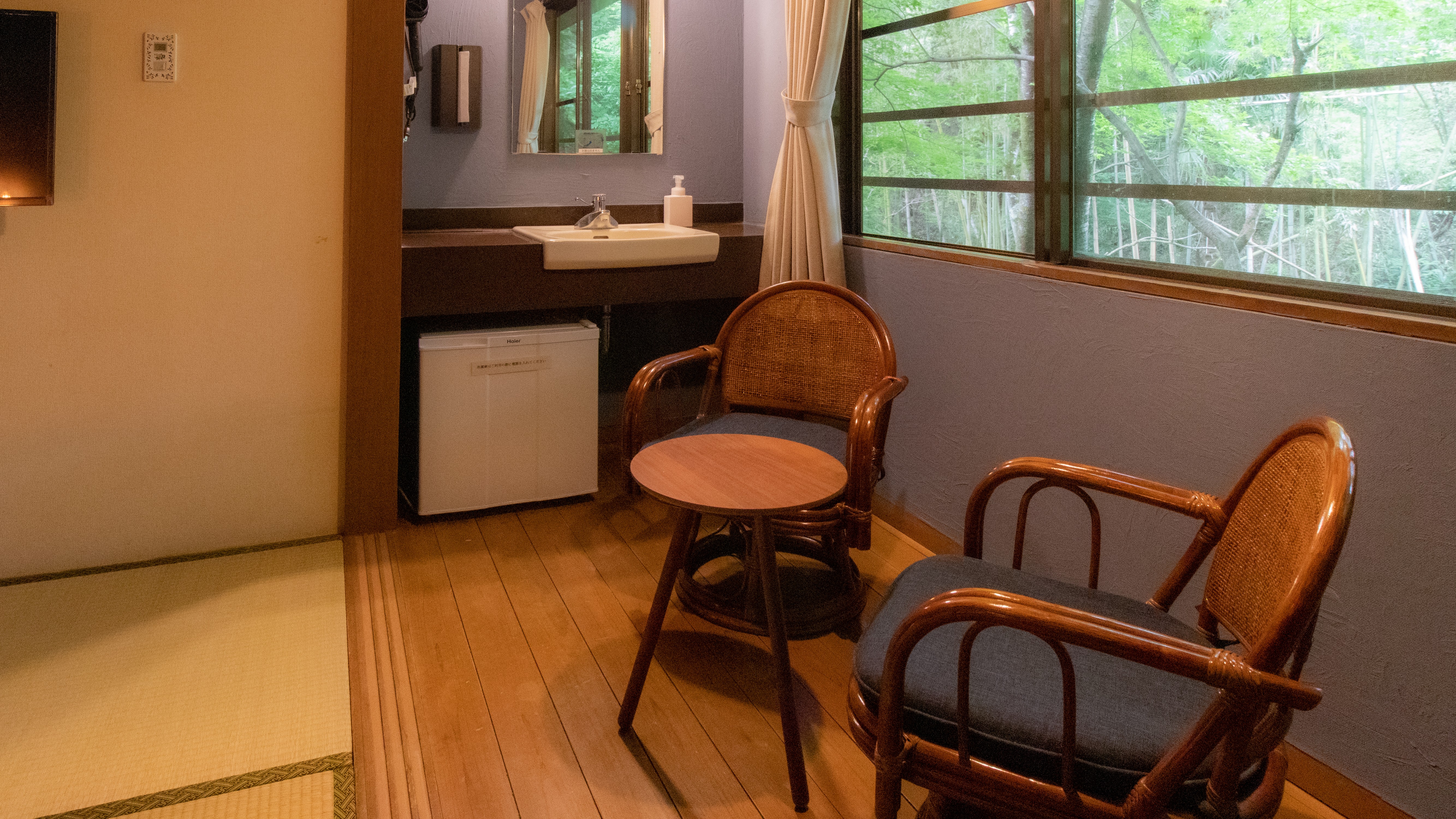 和風ベッドルーム８畳ツイン「錦」