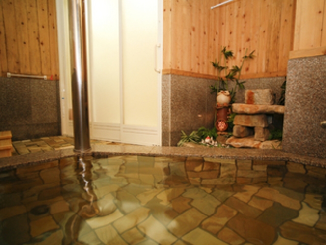 館内のお風呂は、「　天然の佐津温泉　」です。