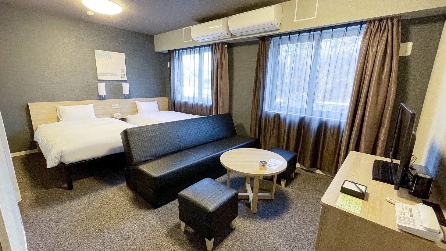 【デラックスツインルーム（バスルーム付）】