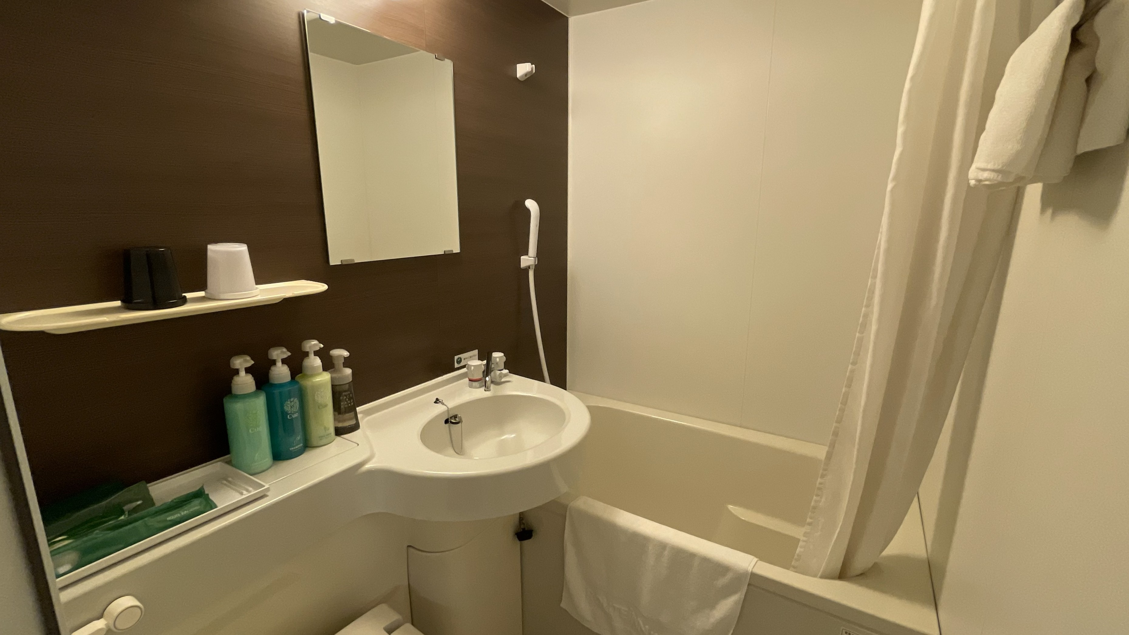 【ツインルーム（ユニットバス付】ユニットバス