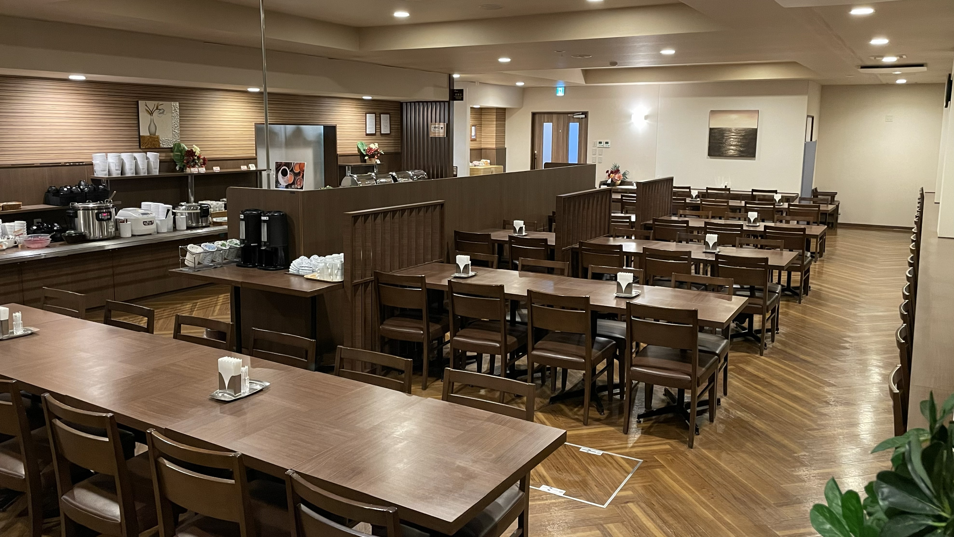 レストラン「花茶屋」