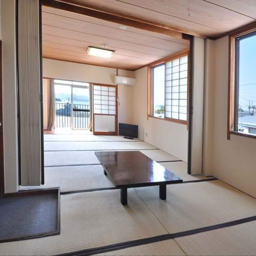 [Japanese-style room 14 tatami mats] 2 spacious rooms with 7 tatami mats.
