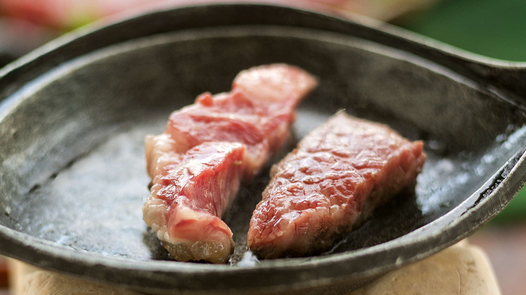 【黒毛和牛ステーキ】