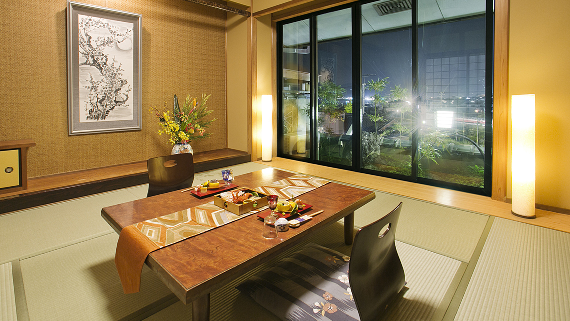 【個室お食事処】