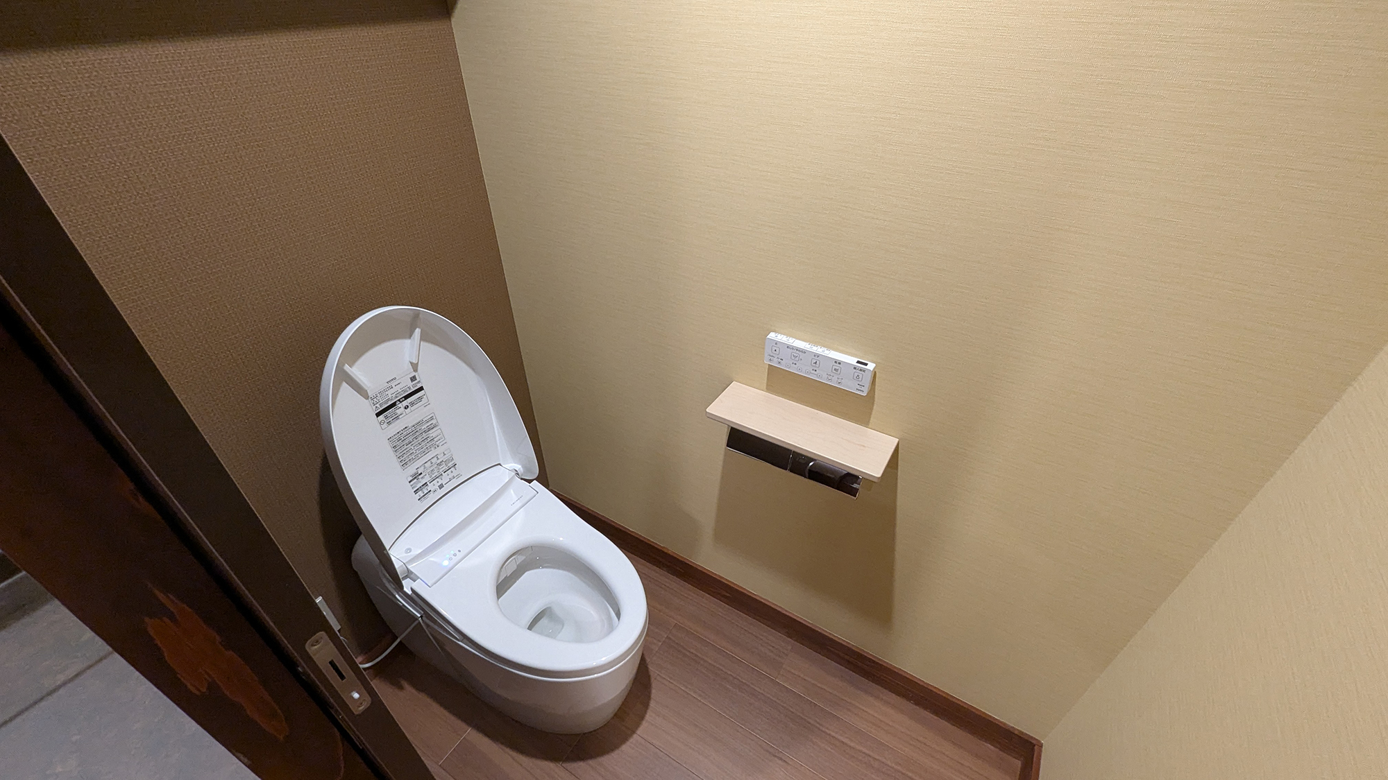  【2025年リニューアル】禁煙デラックスツイン｜シャワー