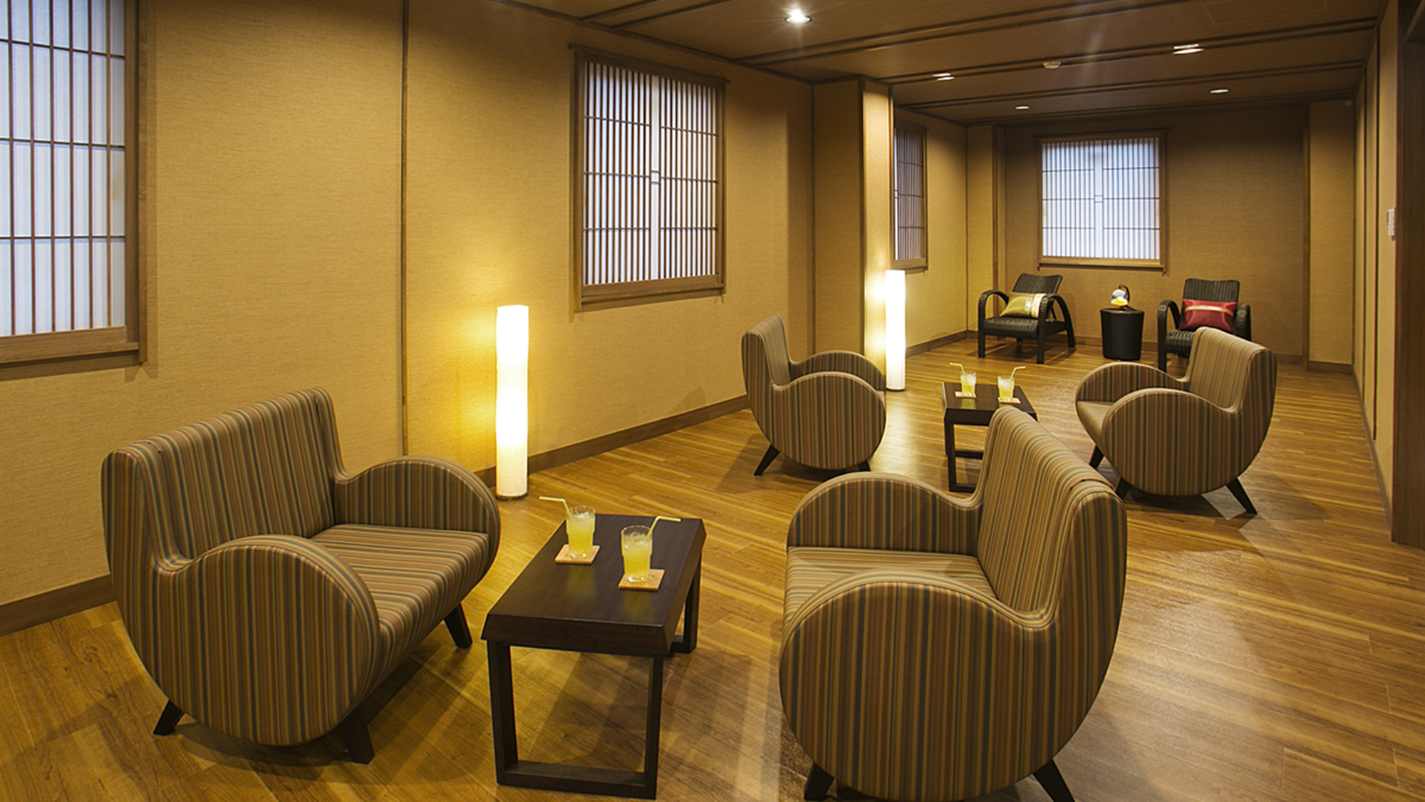 commercial 和歌山県日高郡みなべ町埴田1589-2