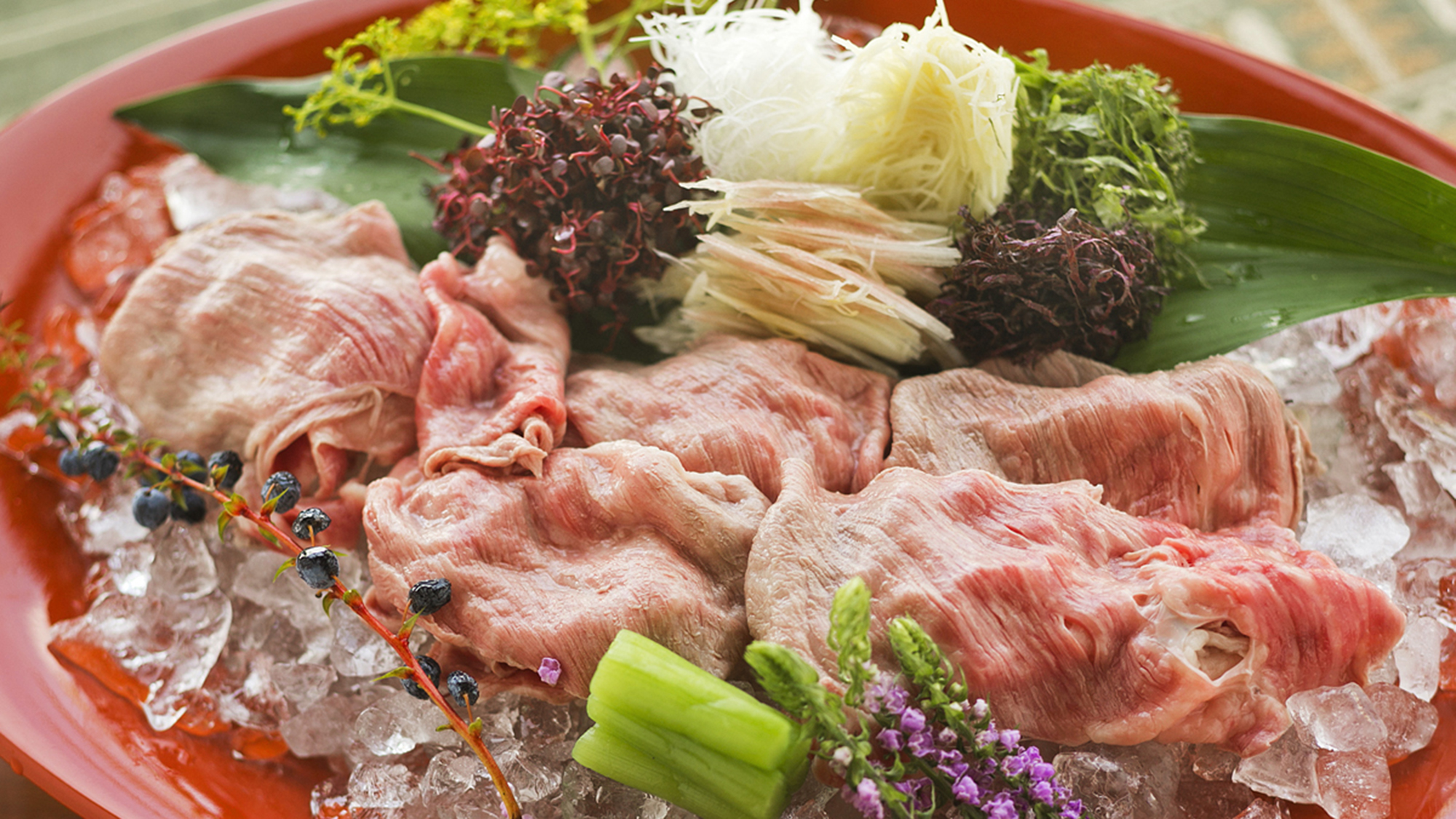 【黒毛和牛冷しゃぶ】