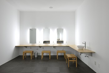 大浴場　脱衣所