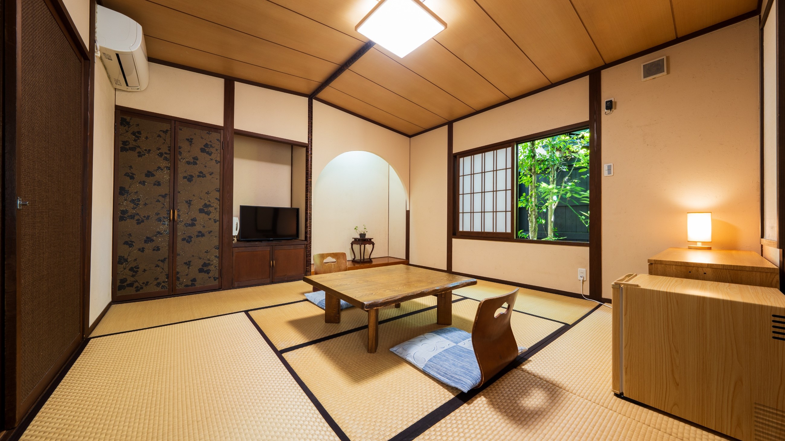 【露天付】スタンダード露天付離れ（8畳）