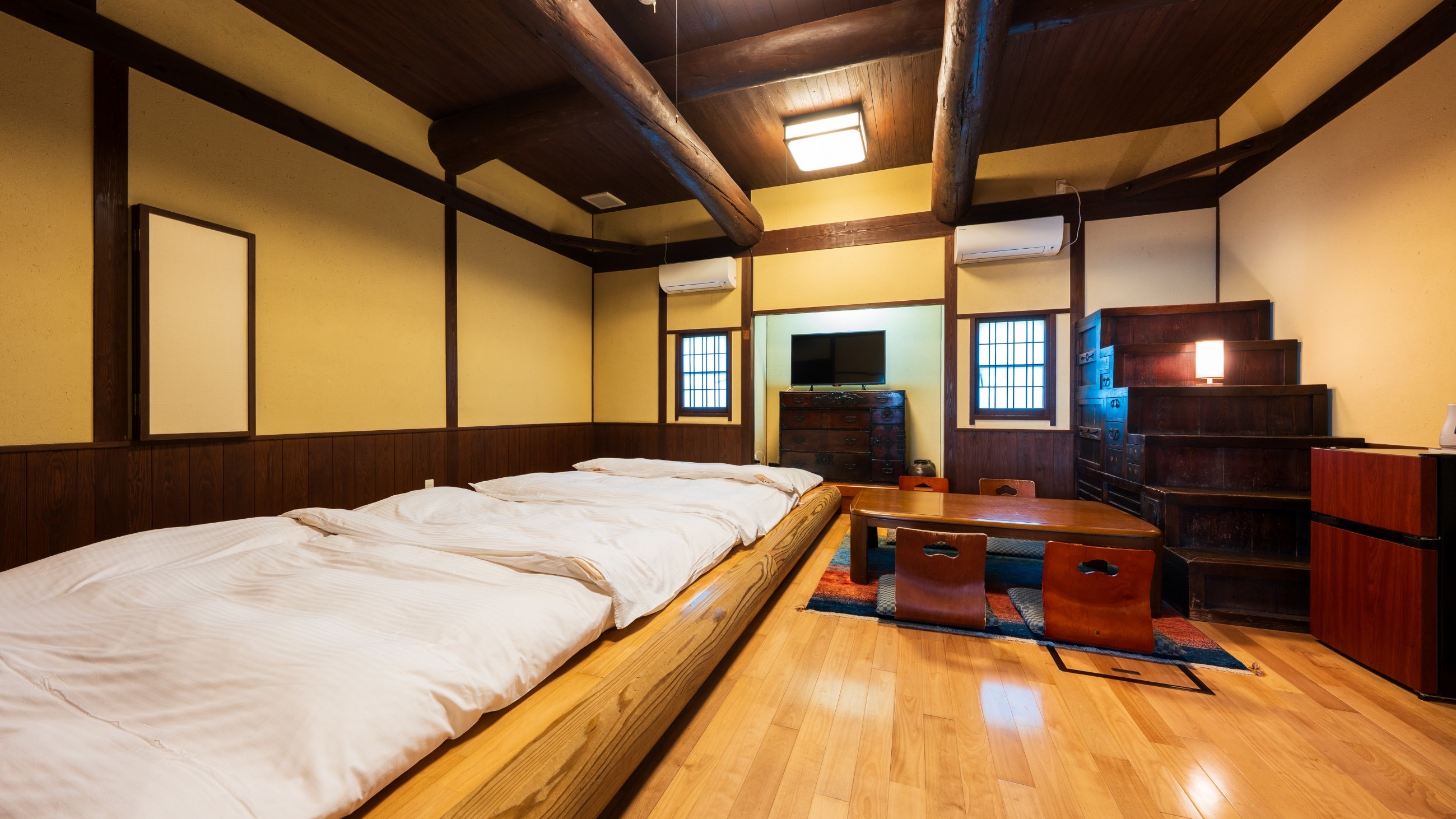 【一戸建て】露天風呂付離れ（16畳）ひまわり