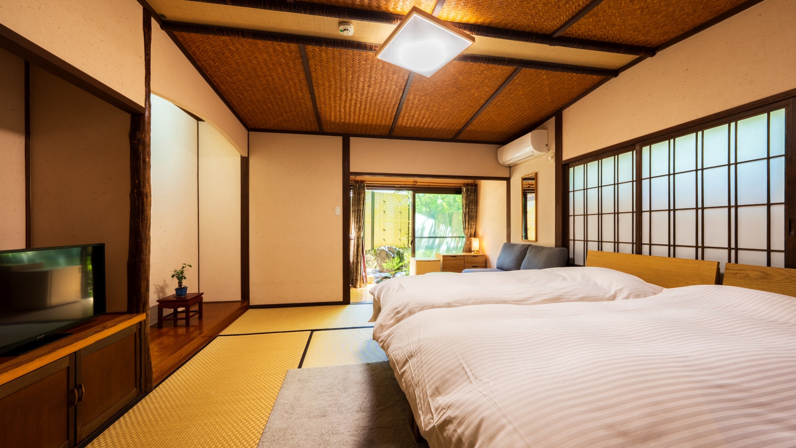 【露天付】スタンダード露天付離れ（8畳）