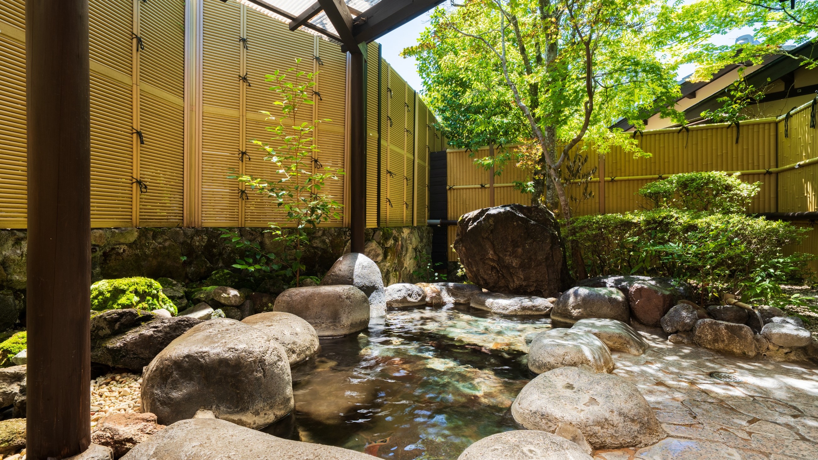 【露天付】スタンダード露天付離れ（8畳）