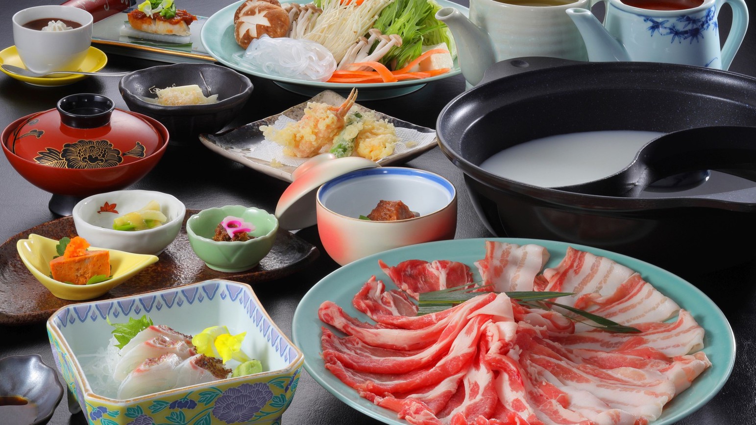 【楽天トラベルサマーSALE】2種の鍋で食べ比べ！米沢豚一番育ちの選べるヘルシー鍋膳