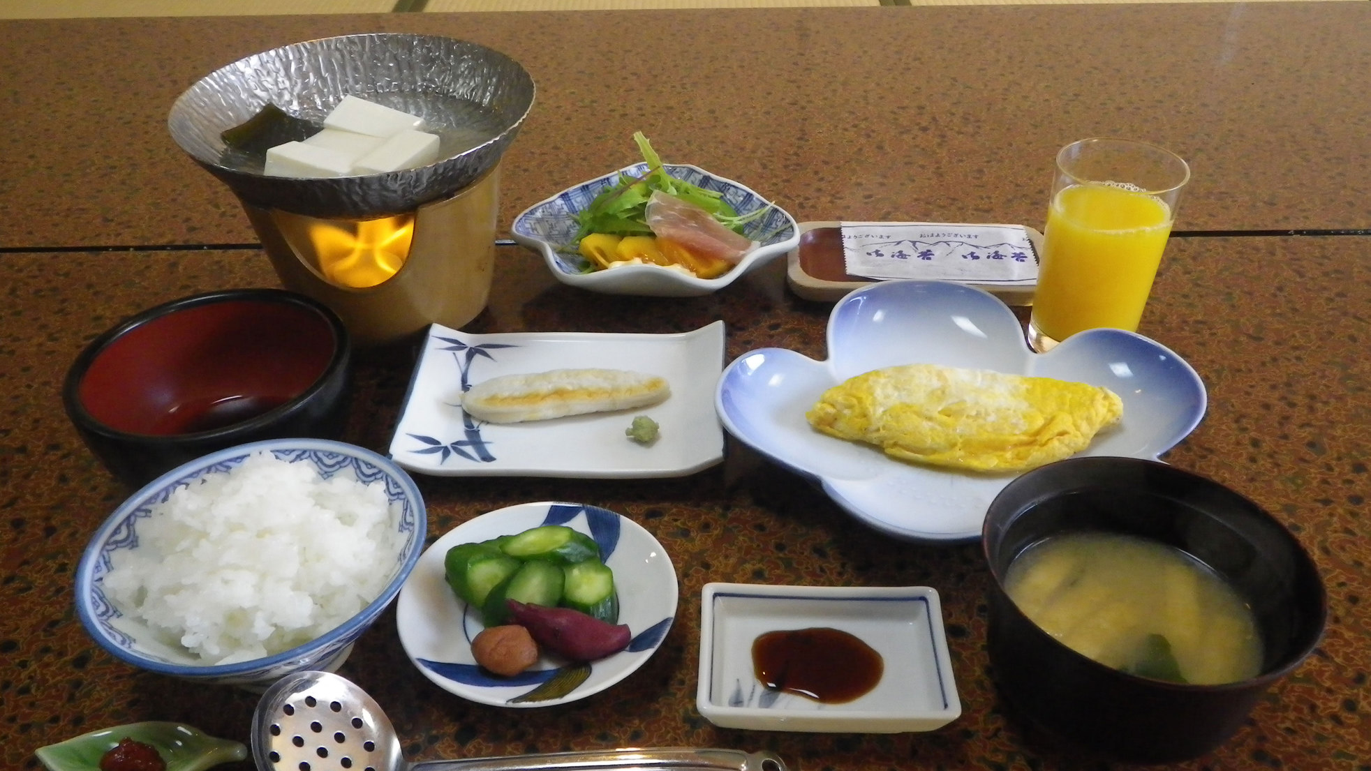 【朝付】かけ流し湯に浸かった翌朝は体に優しい和朝食