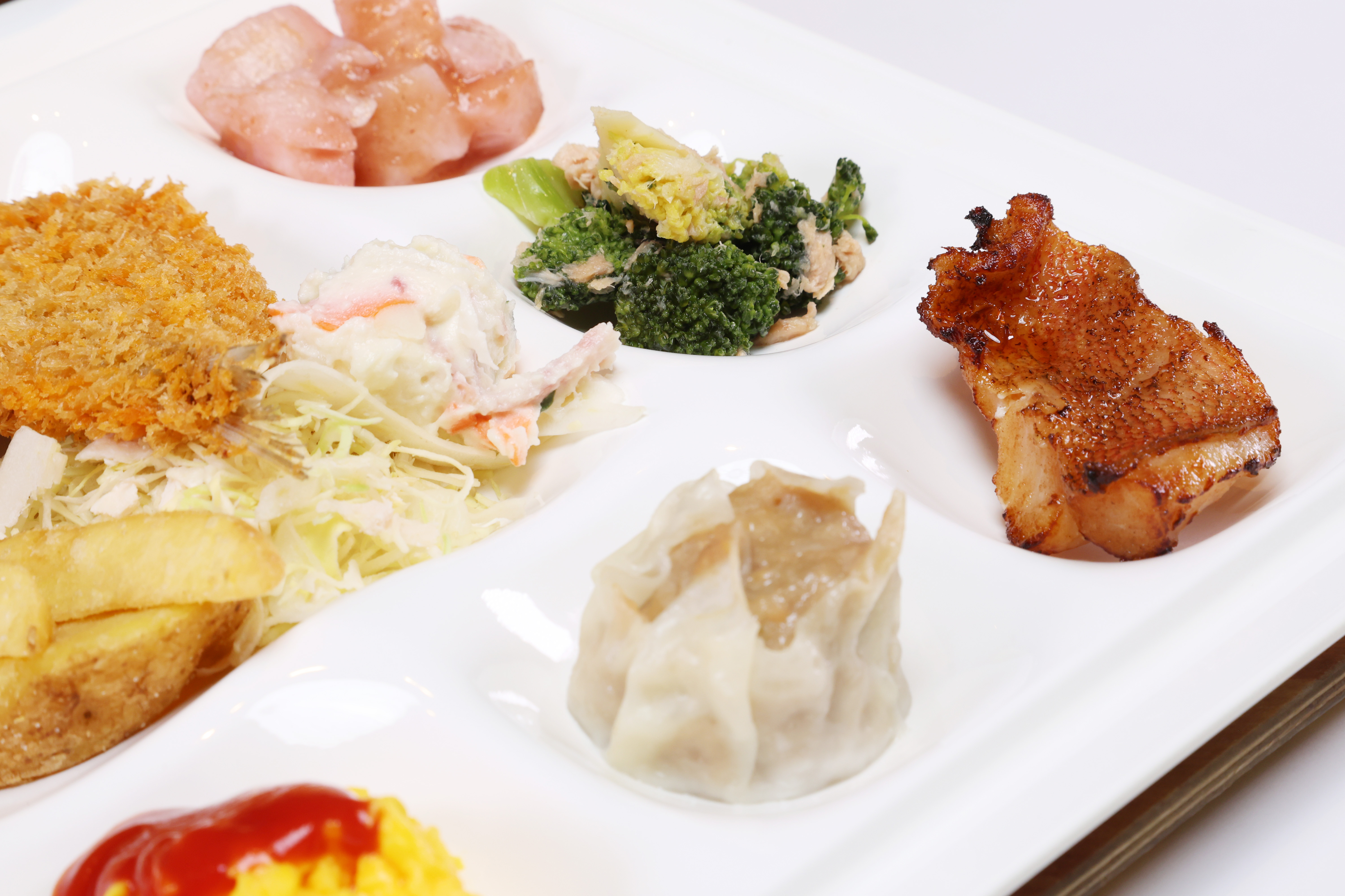朝食ビュッフェイメージ②