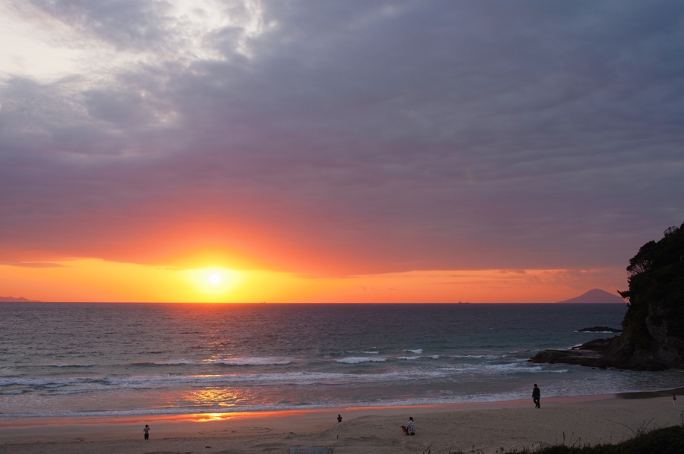 海と朝日のグラデーション