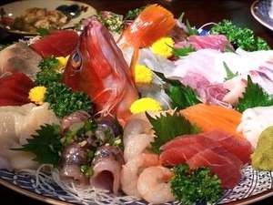 地魚刺身　写真は五人前です