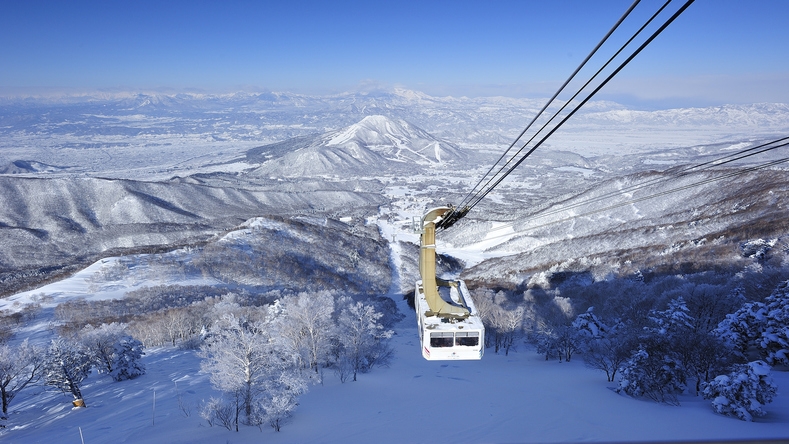 眺望抜群！北アルプスの絶景を露天風呂から望む　志賀高原マウンテンリゾート1日大人リフト券付き