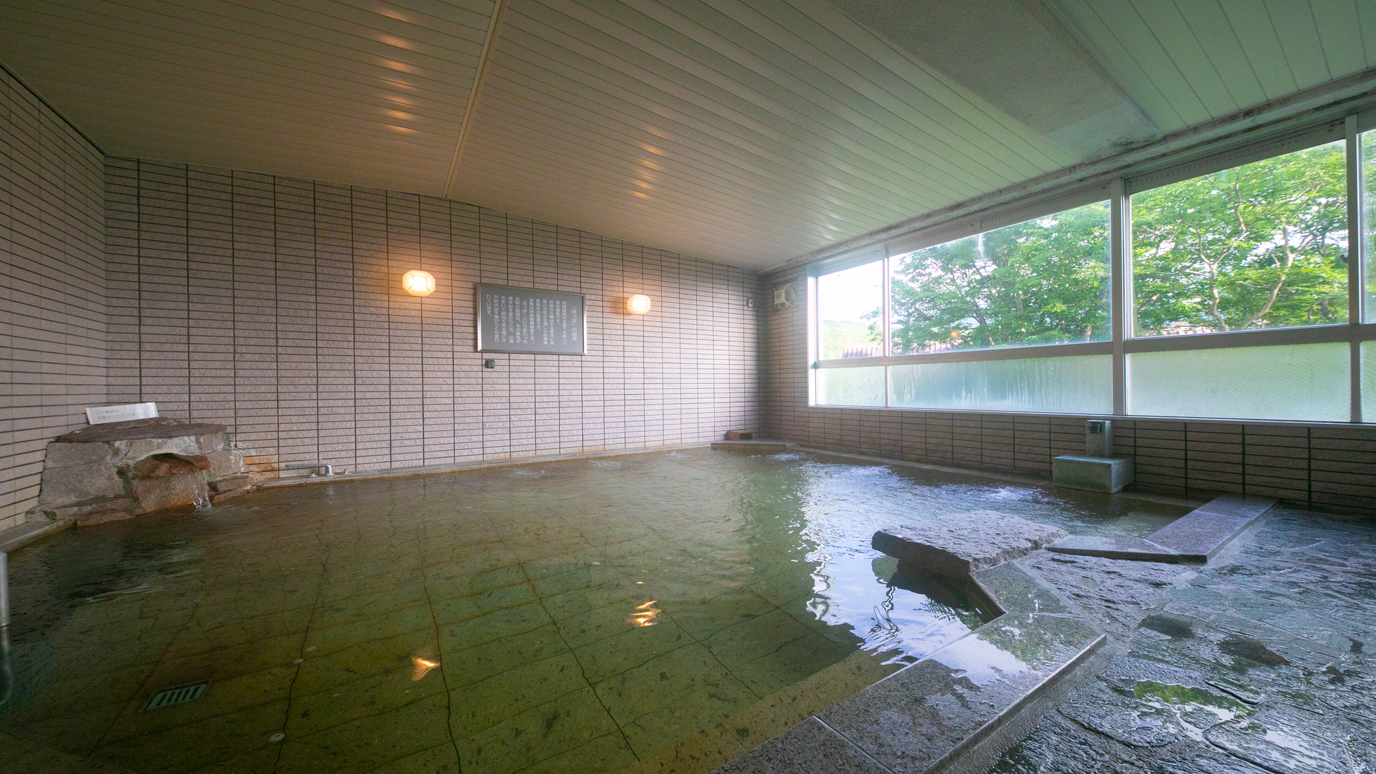 志賀高原最古の温泉、発哺温泉