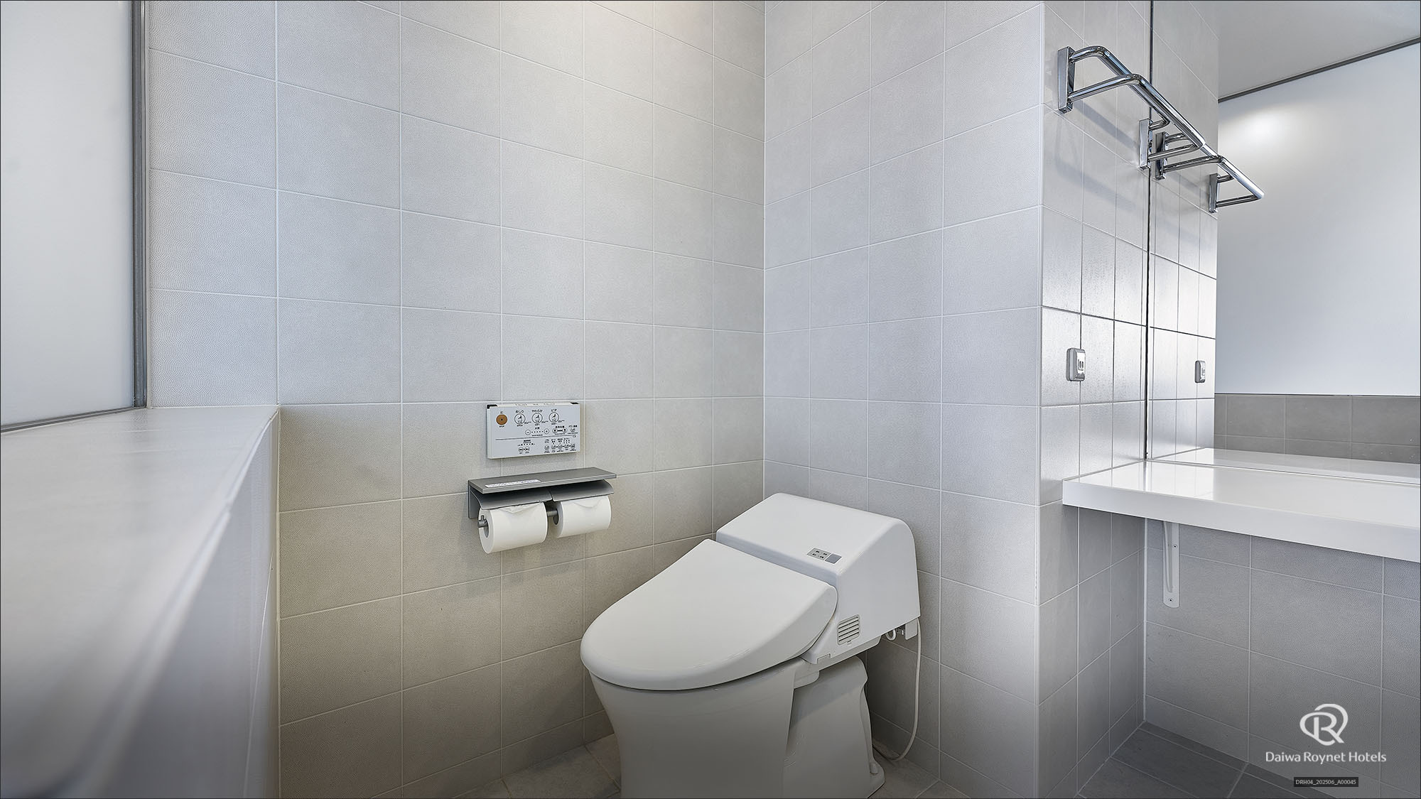 スイートルーム②（トイレ）