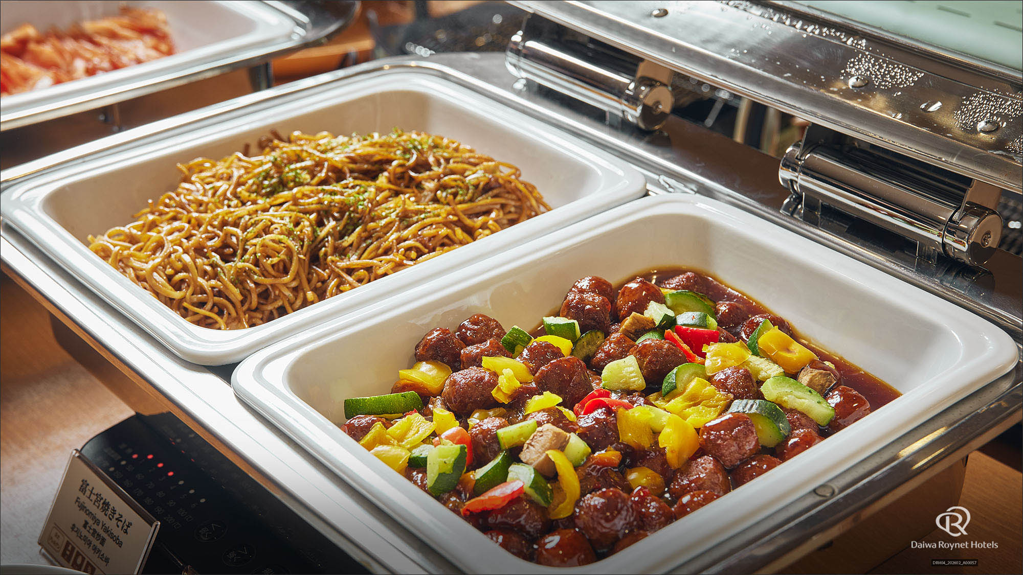 朝食　やきそば