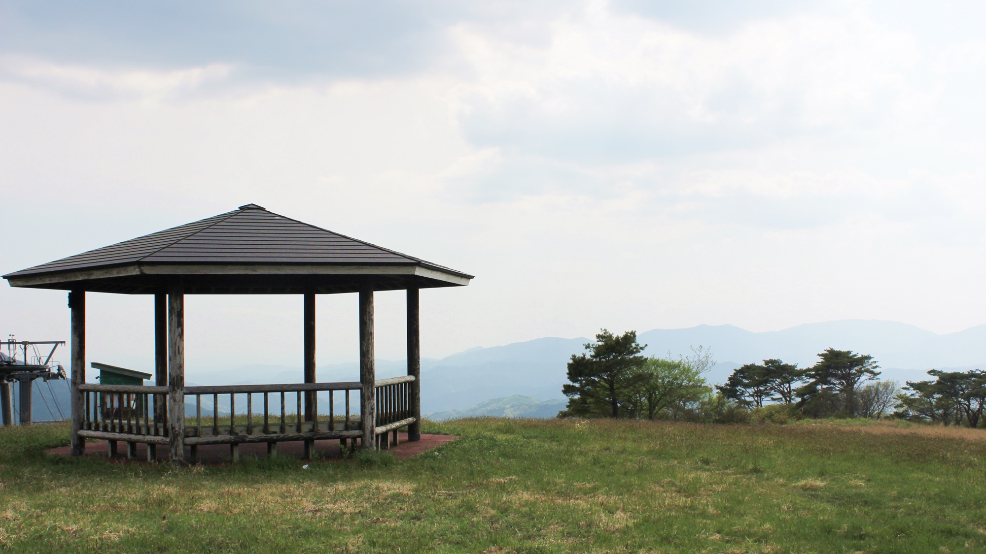 *【周辺の風景】天気の良い日には周辺の山々を一望できます