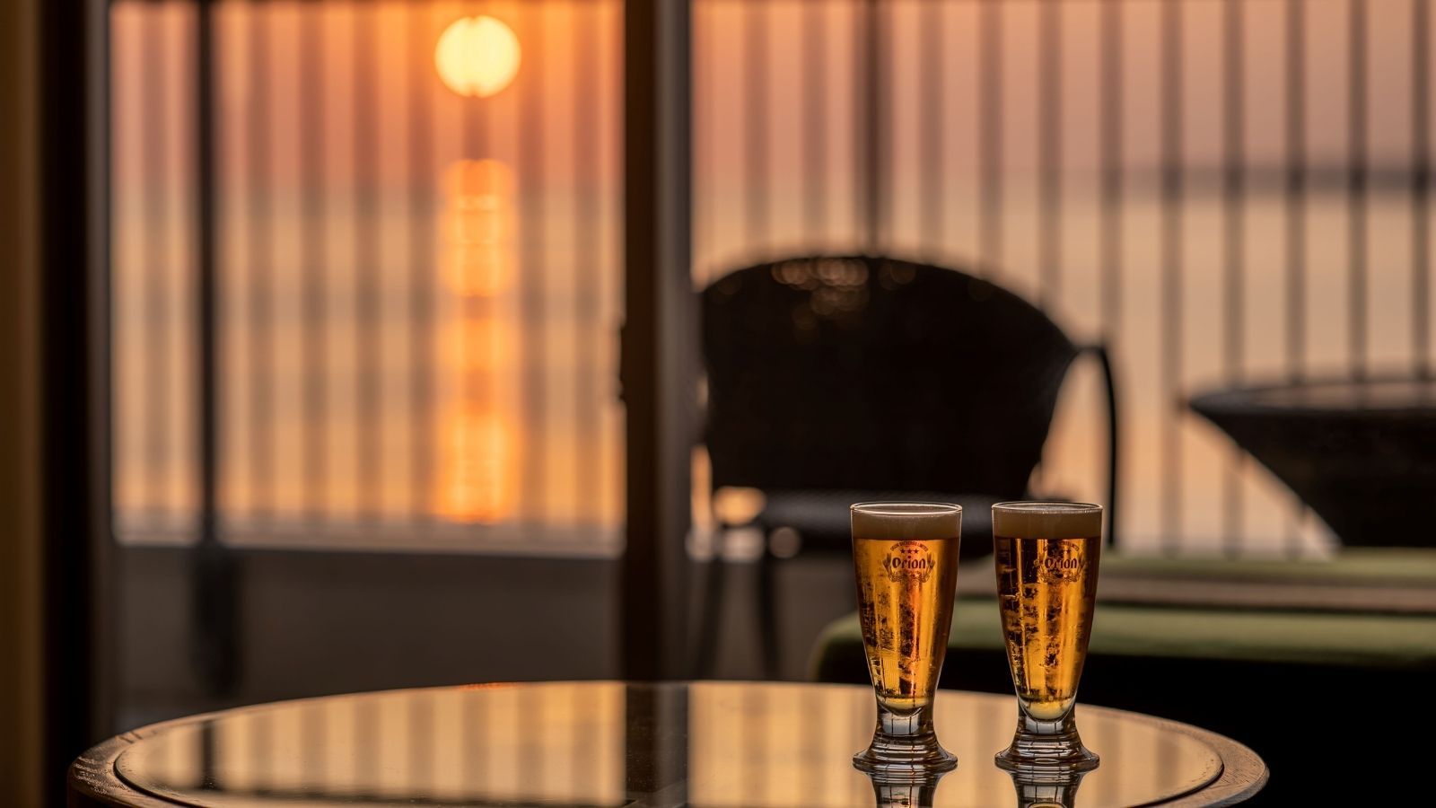 【夕景テラス・オーシャンウィング】