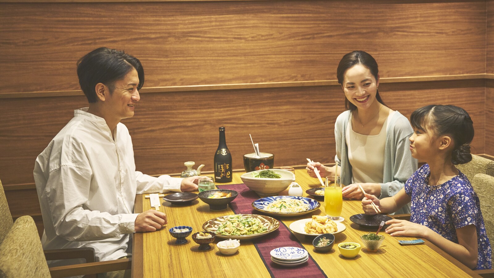 【うちなー居酒屋・嘉例（カリー）】